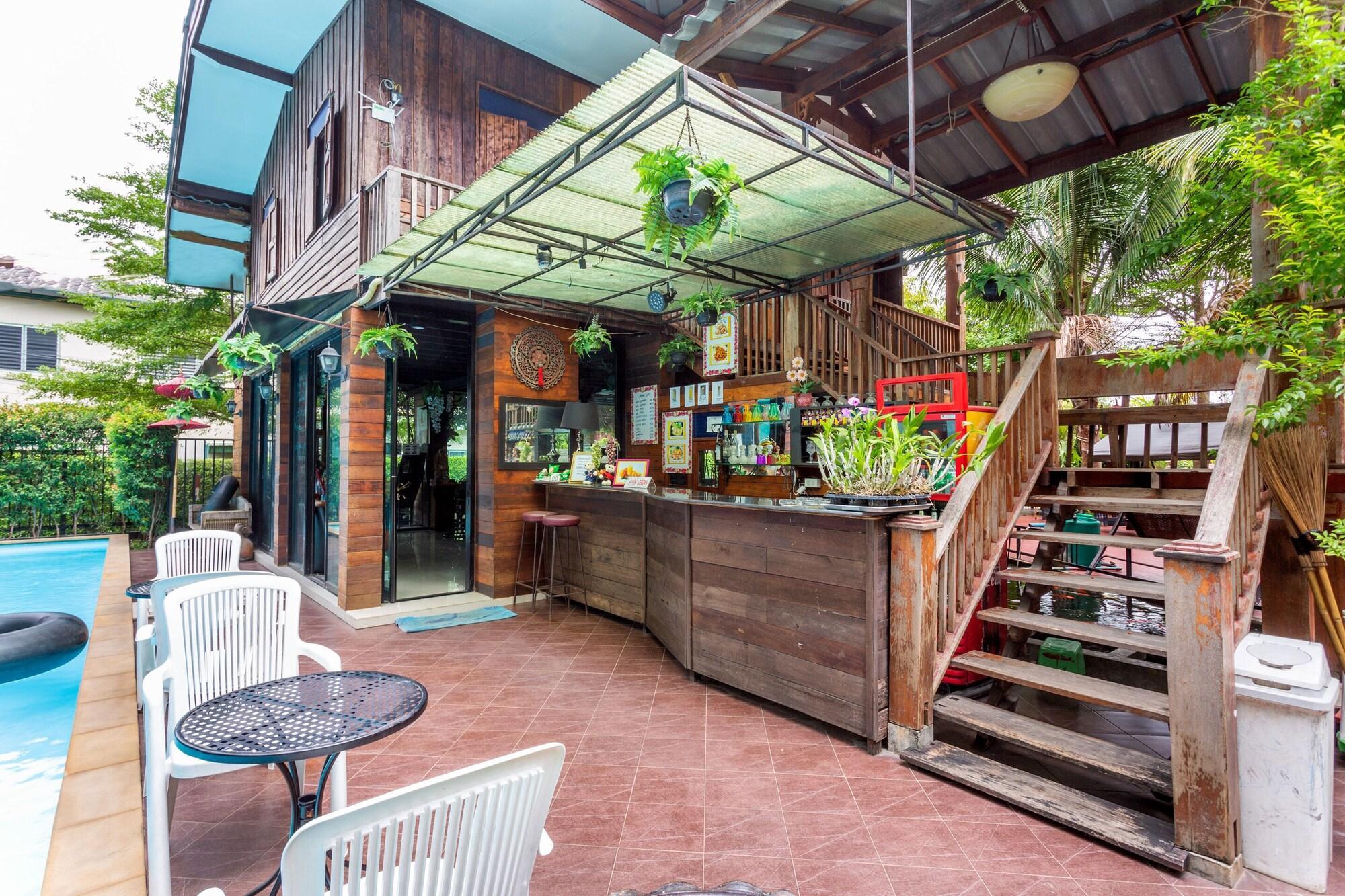 Capital O 1051 Pagoda House Chiang Mai Ngoại thất bức ảnh